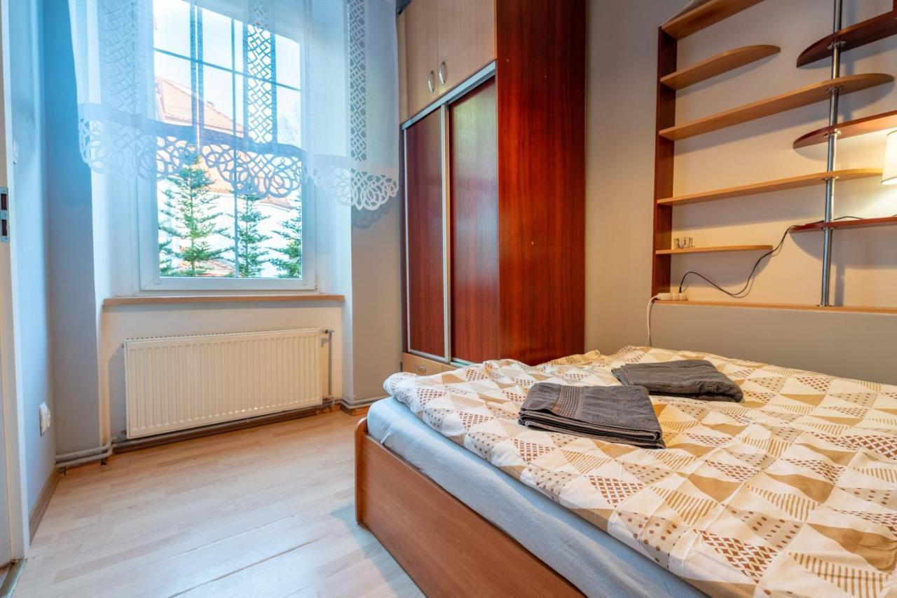 U Sysi Apartment Kudowa-Zdroj Bagian luar foto